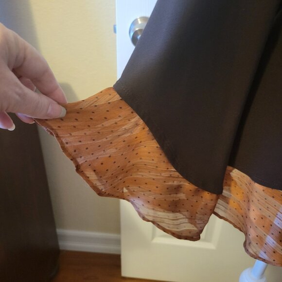 Susan Graver LK Brown/Copper Blouse w/ Bell Sleeve & Ruffle Hem - M - EUC - Picture 3 of 8